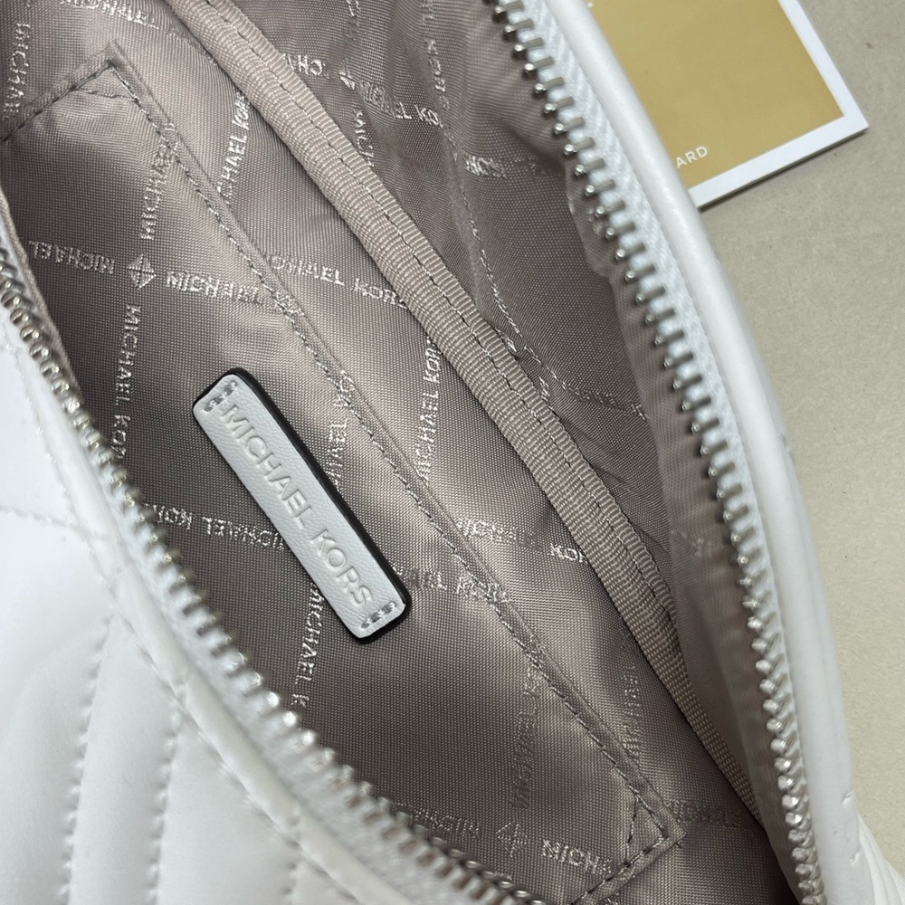 (new+tag) Michael Kors large belt bag women quilted leather optic white - Picture 11 of 11